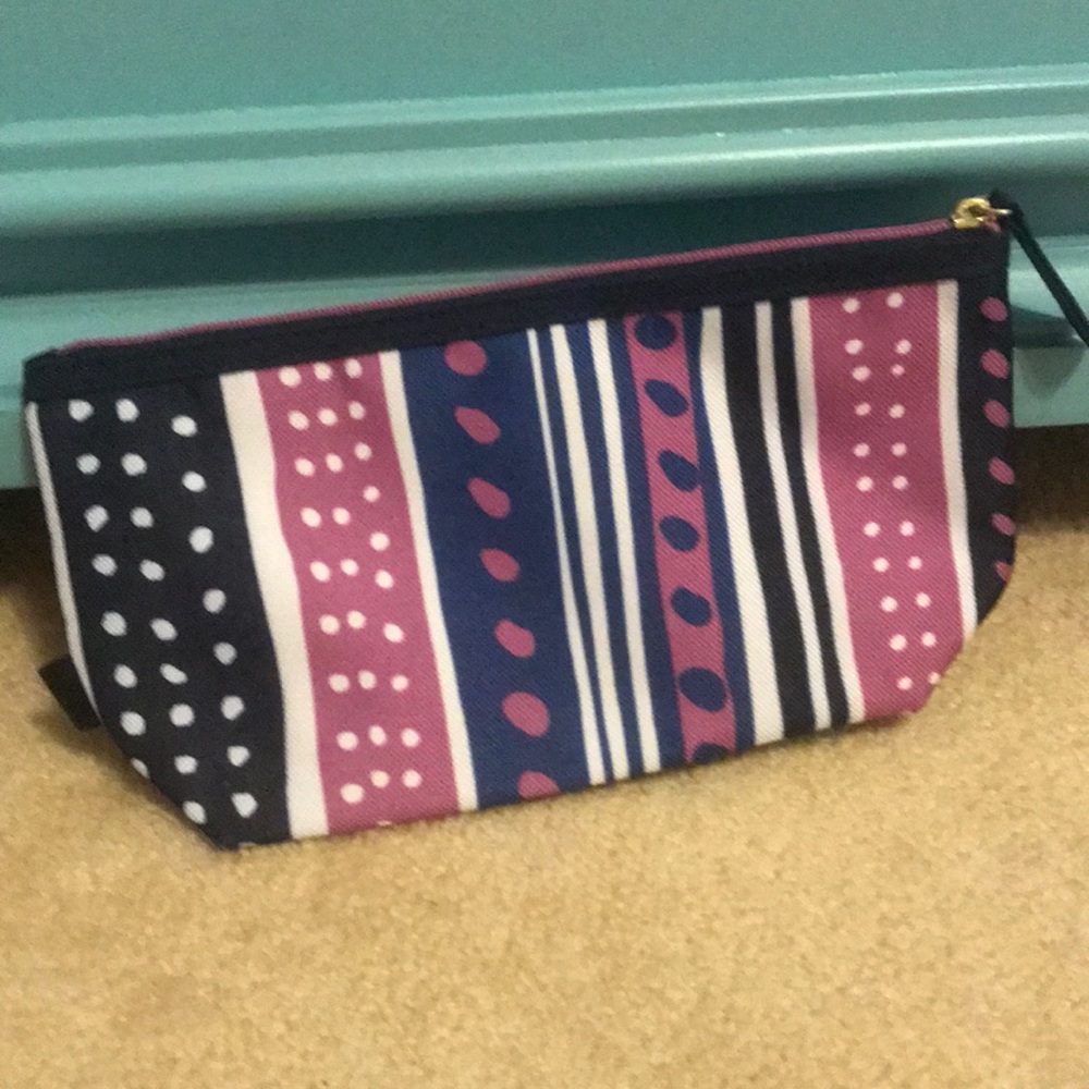 Cosmetic bag